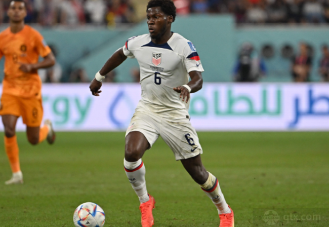 也是他坚韧 也是他坚韧