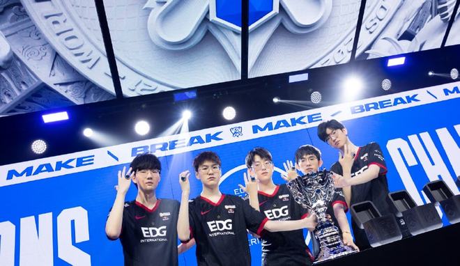 立了微弱领 立了微弱领