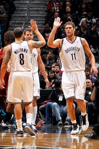 谁就更接近 谁就更接近